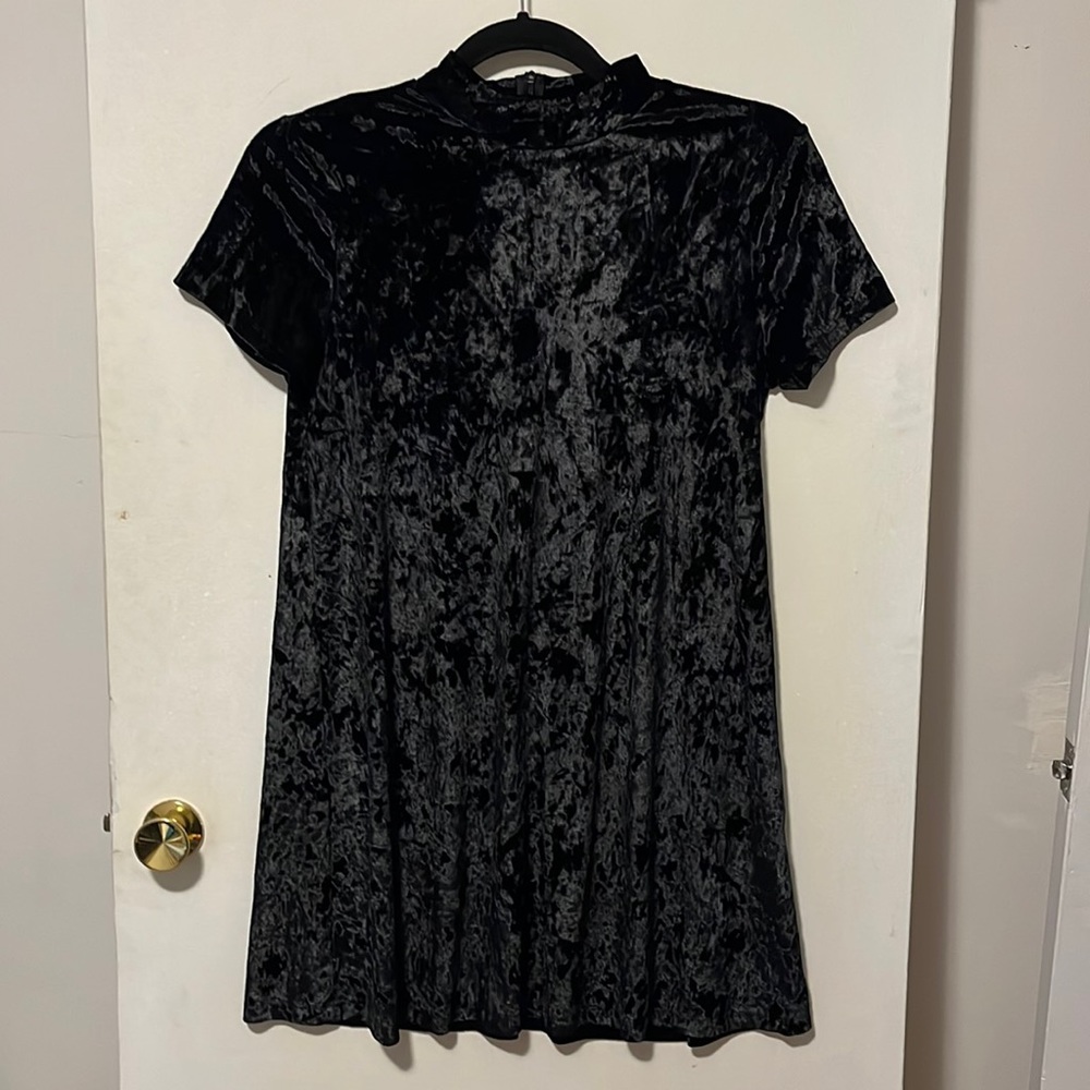Lord & Taylor Design Lab black velvet mini size large